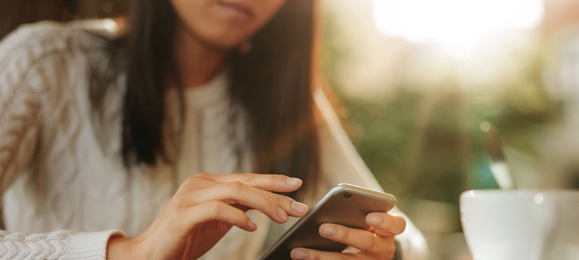 This woman is wondering about the risks of ordering the abortion pill online.