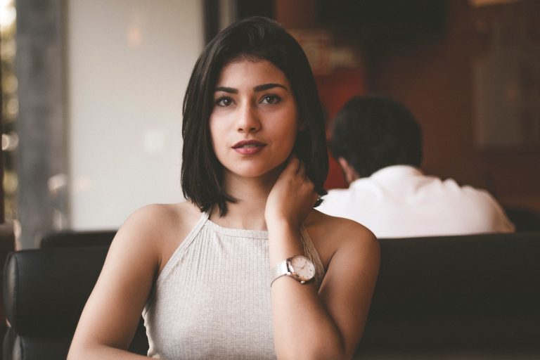 woman thinking of her pregnancy