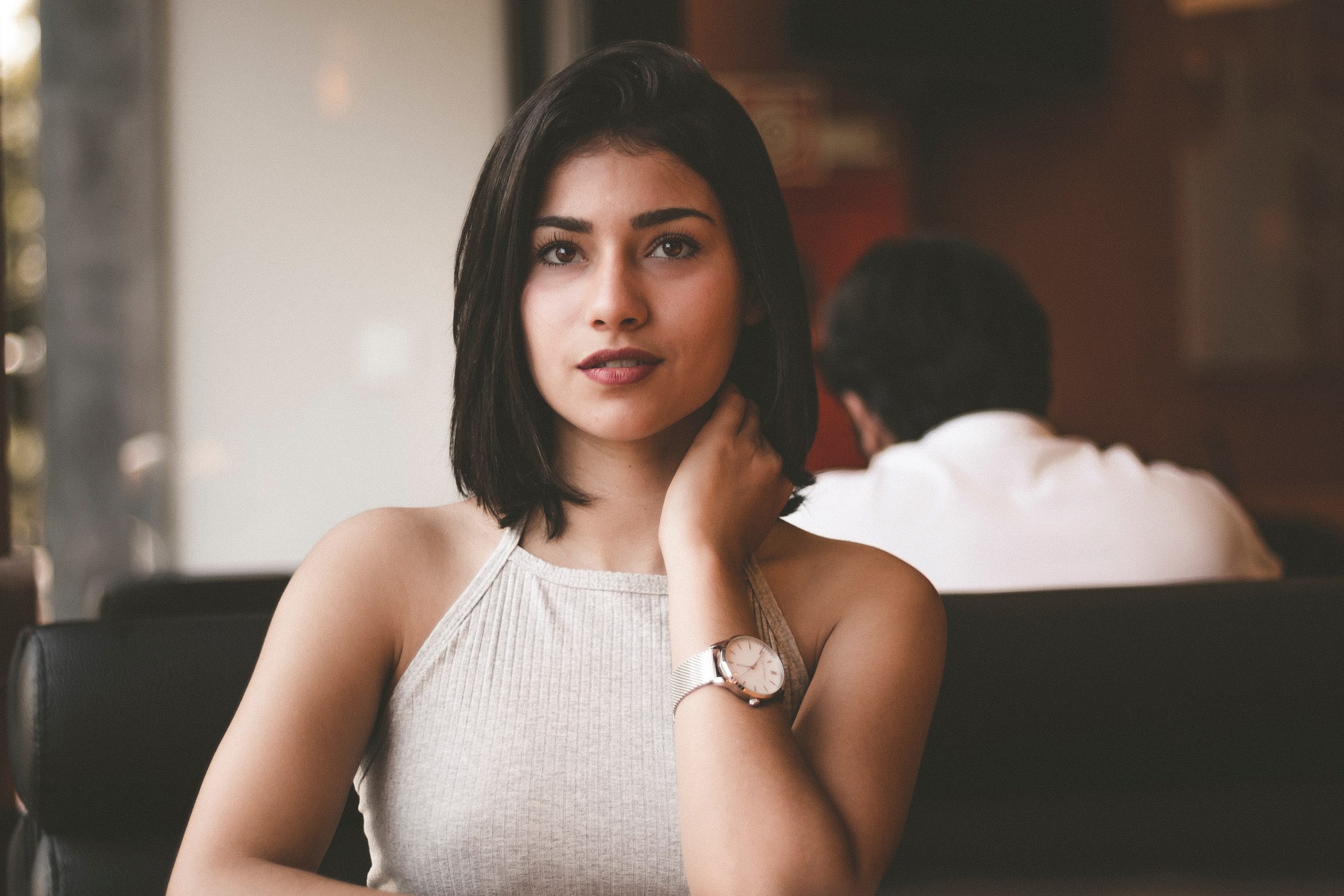 woman thinking of her pregnancy