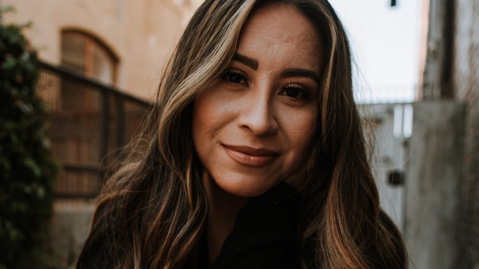 pregnant woman curious if she can hide her pregnancy